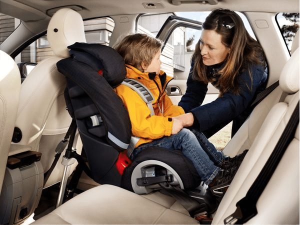 6 Potentially Deadly Misconceptions About Rear Facing Car Seats Guest Post A Family - Do You Need Seat Belts On Rear Facing Seats